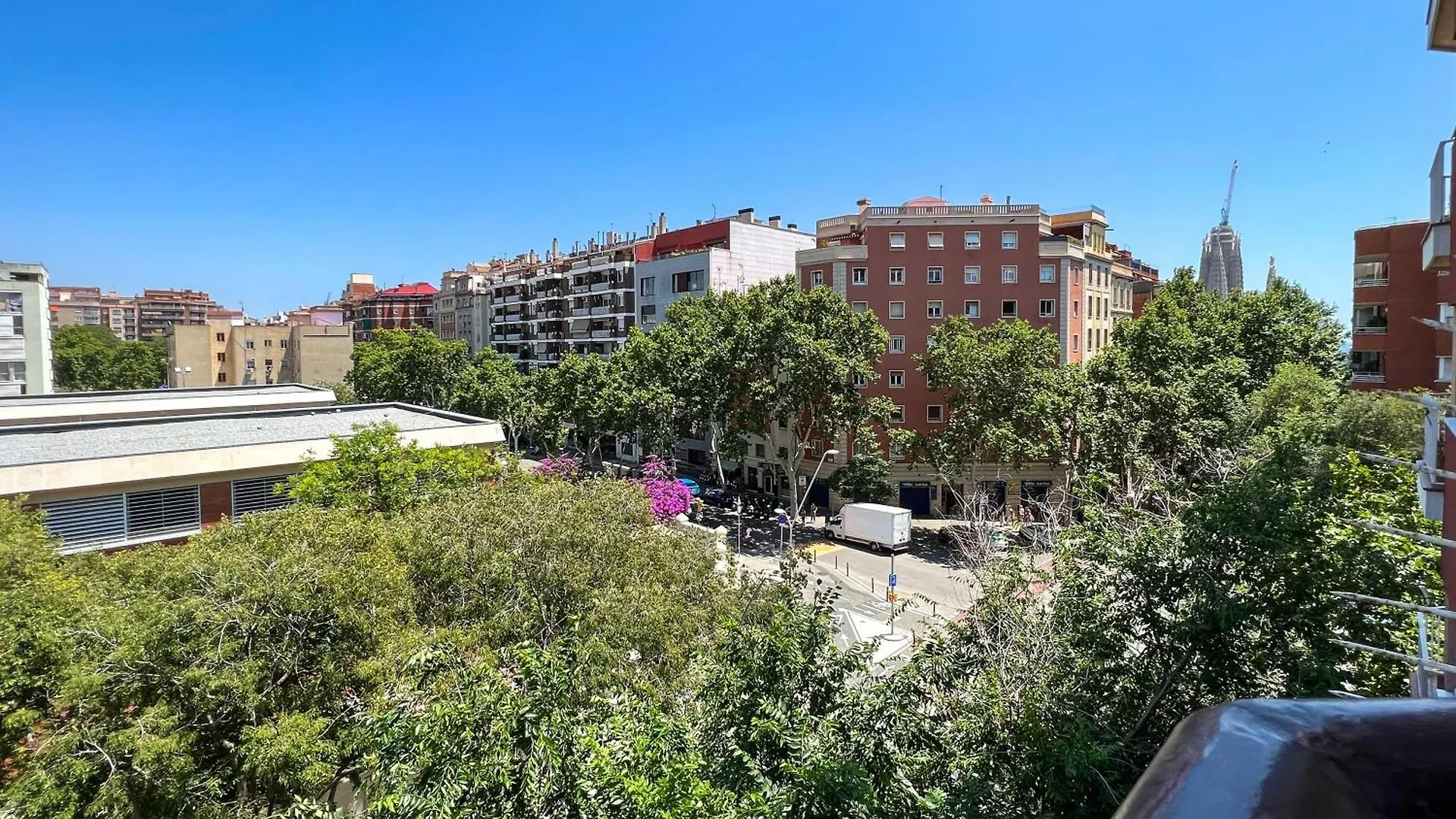 Stay U-Nique Apartments Sardenya II Barcellona 0*,