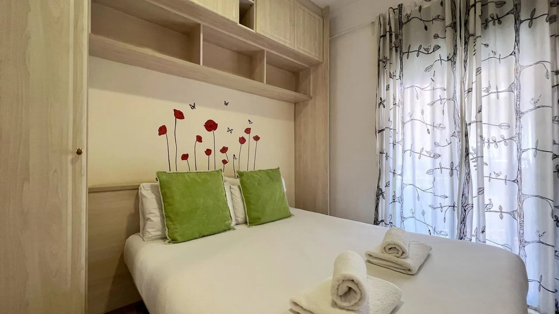 Stay U-Nique Apartments Sardenya II Barcellona Spagna